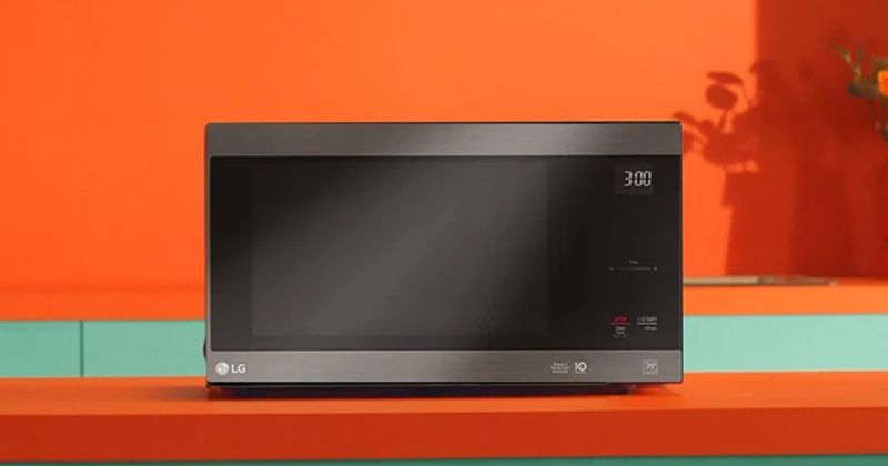 LG Microwave NeoChef 42L: Oven Pintar dengan Pemanasan Merata